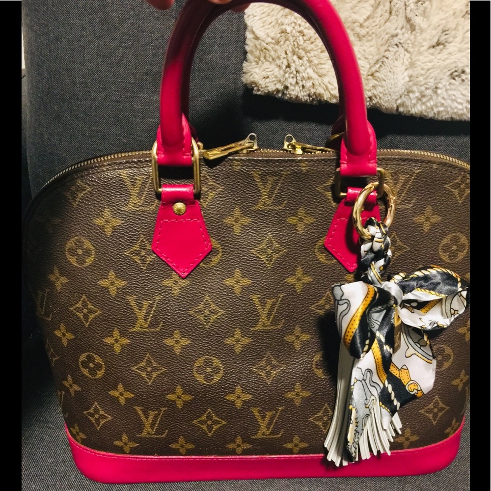 💯 authentic Louis Vuitton Alma